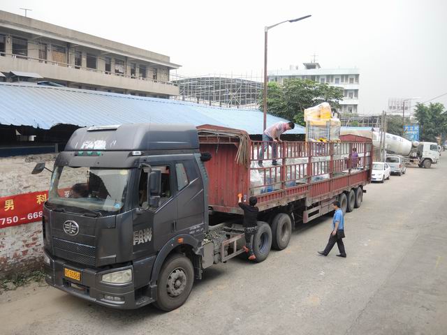 翻邊機(jī)